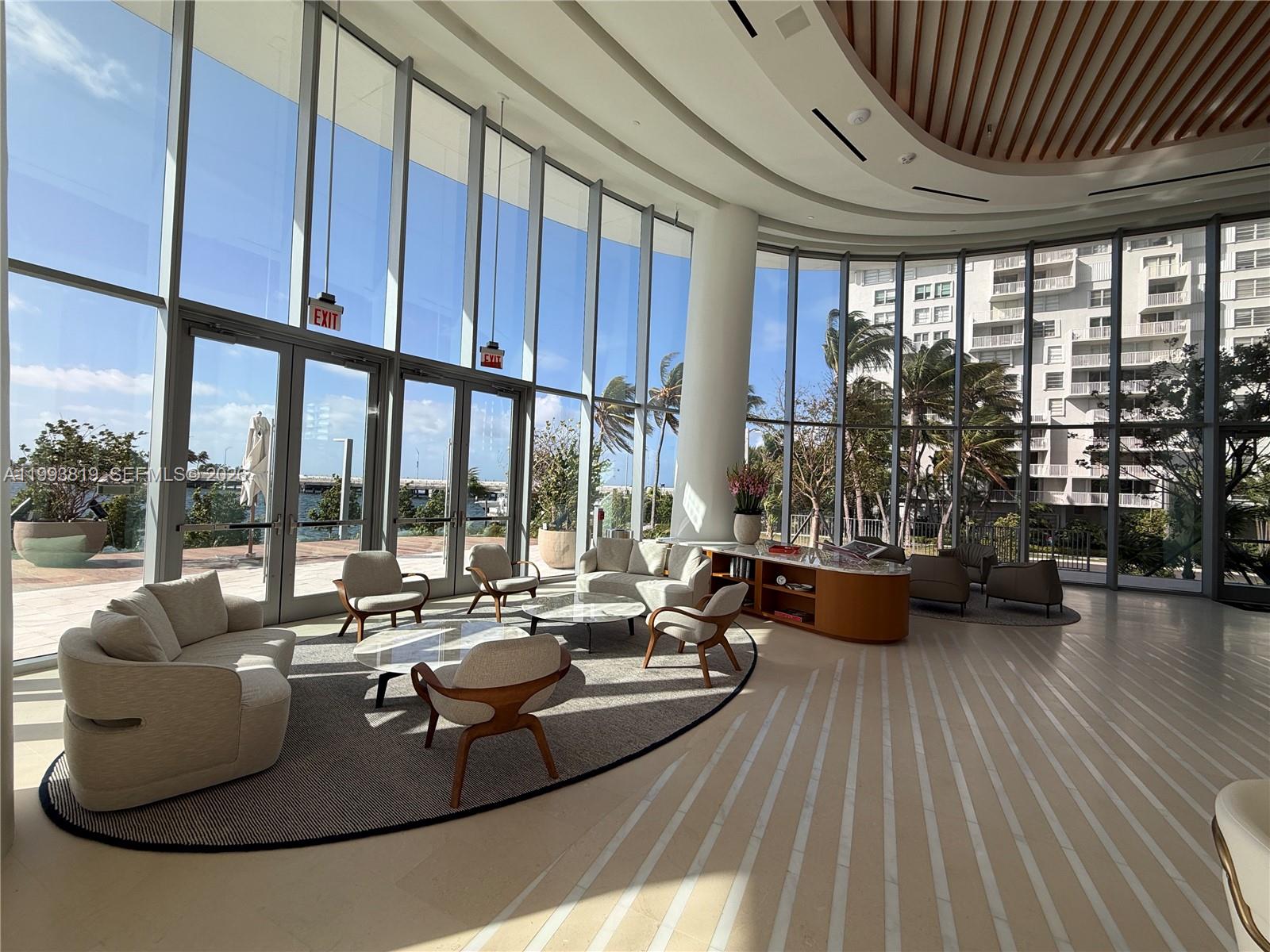 UNA Residences - Residential