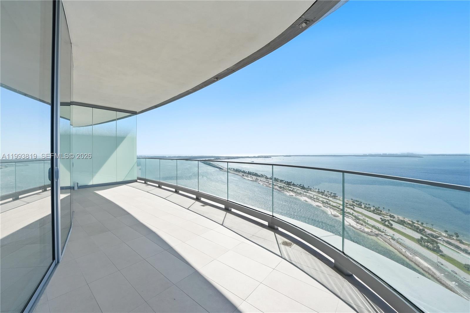 UNA Residences - Residential