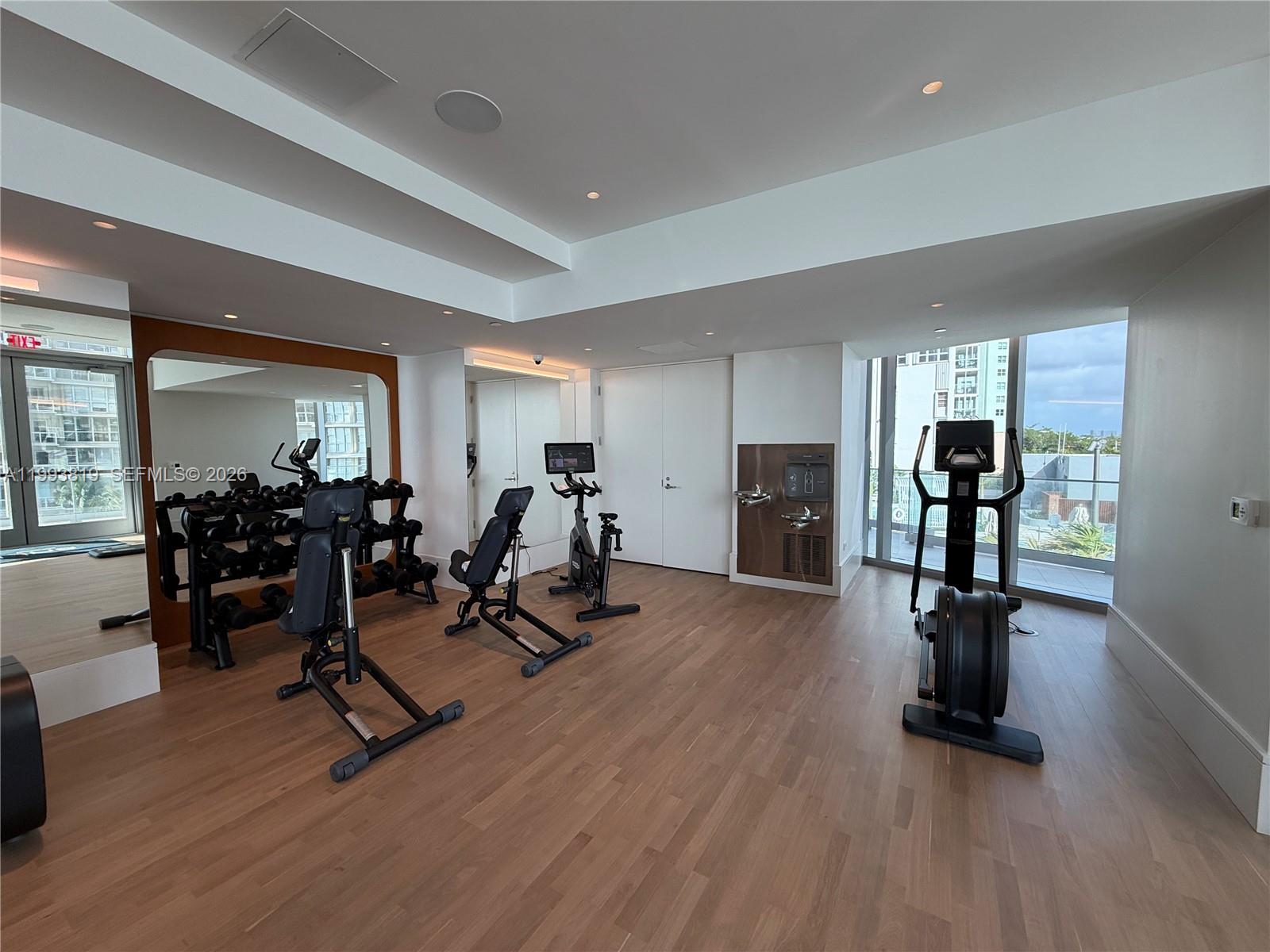 UNA Residences - Residential