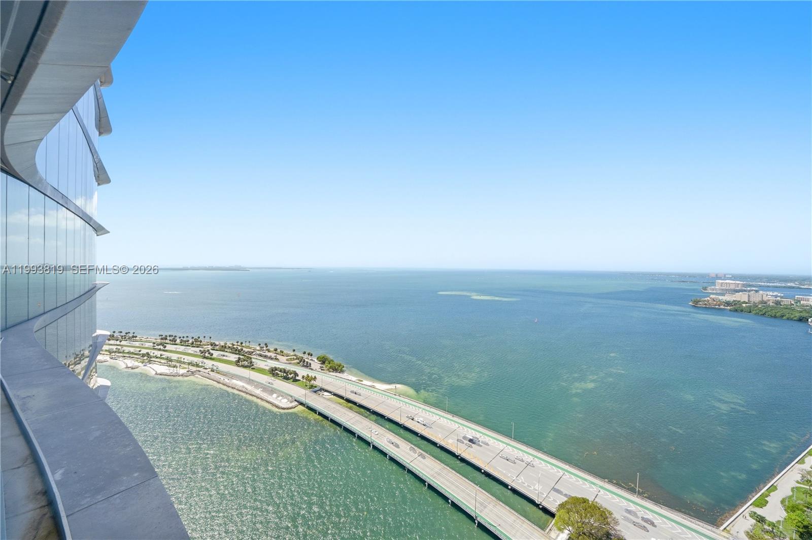 UNA Residences - Residential