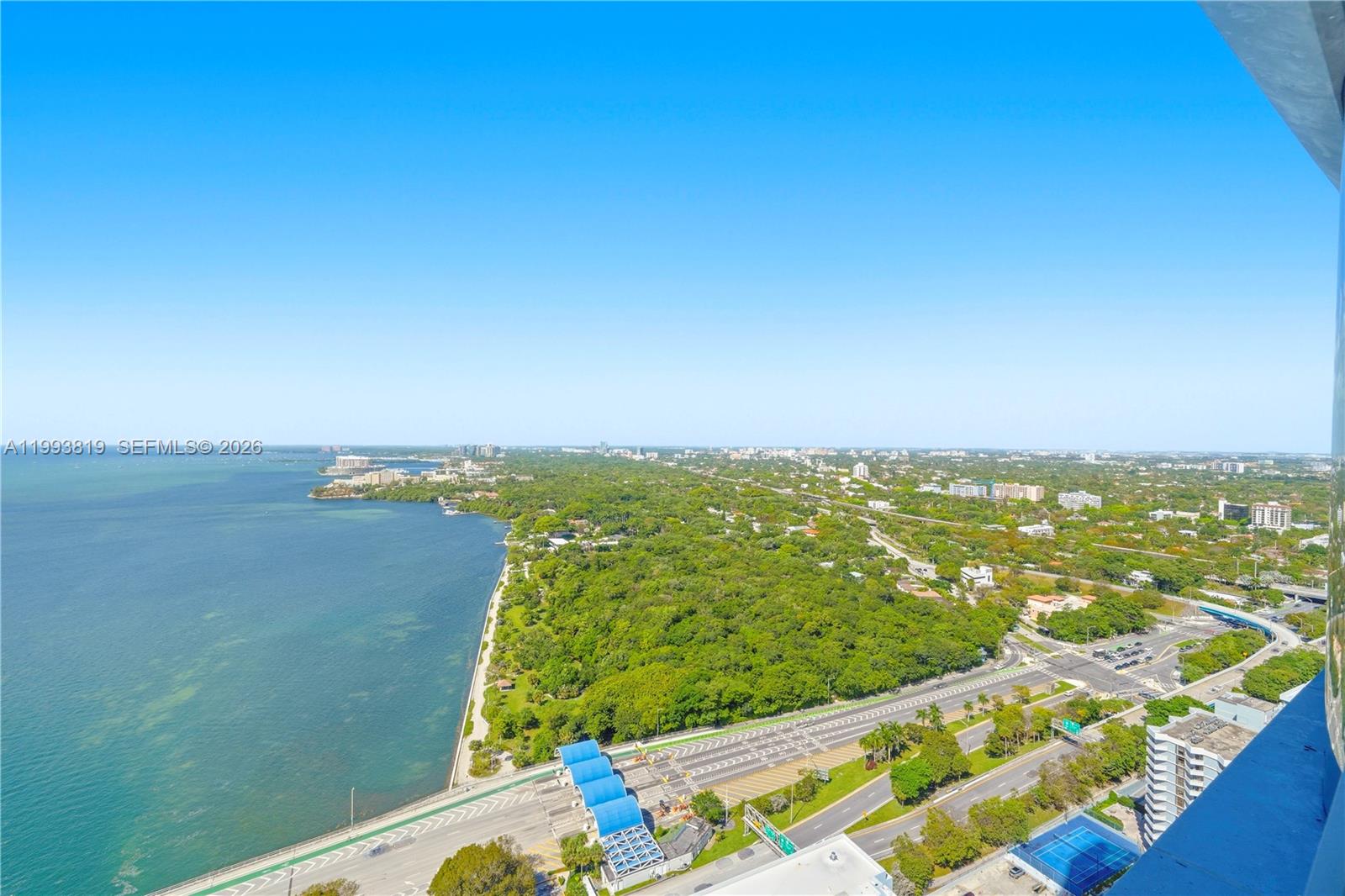 UNA Residences - Residential