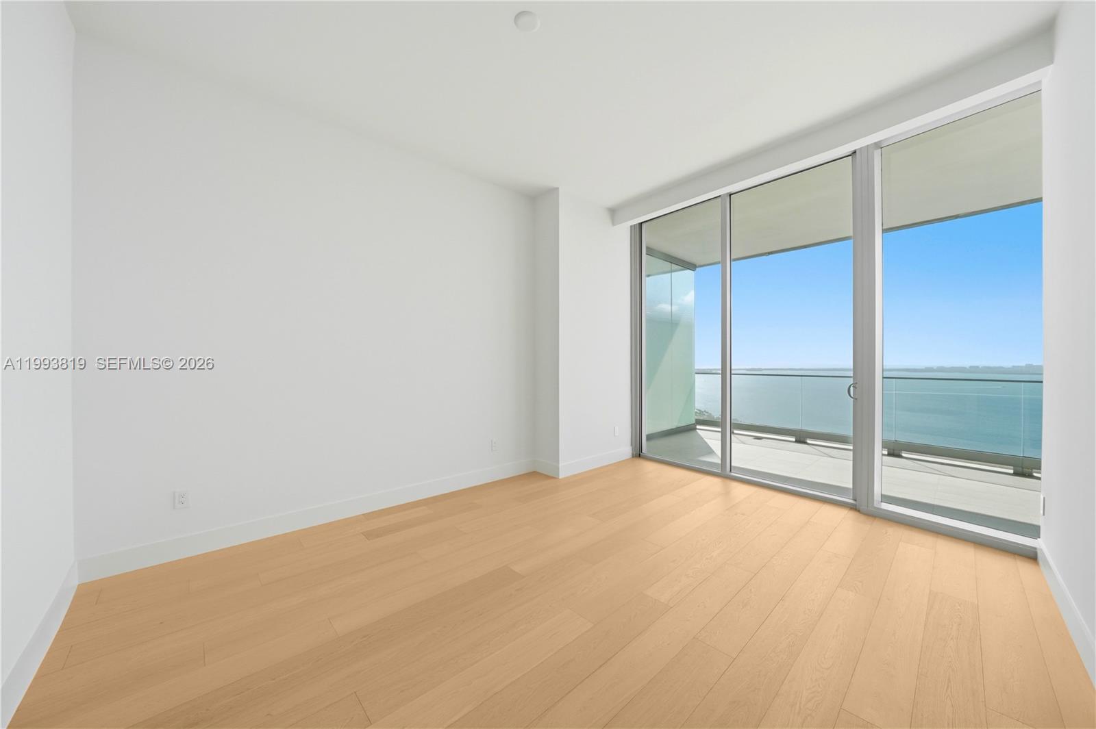 UNA Residences - Residential