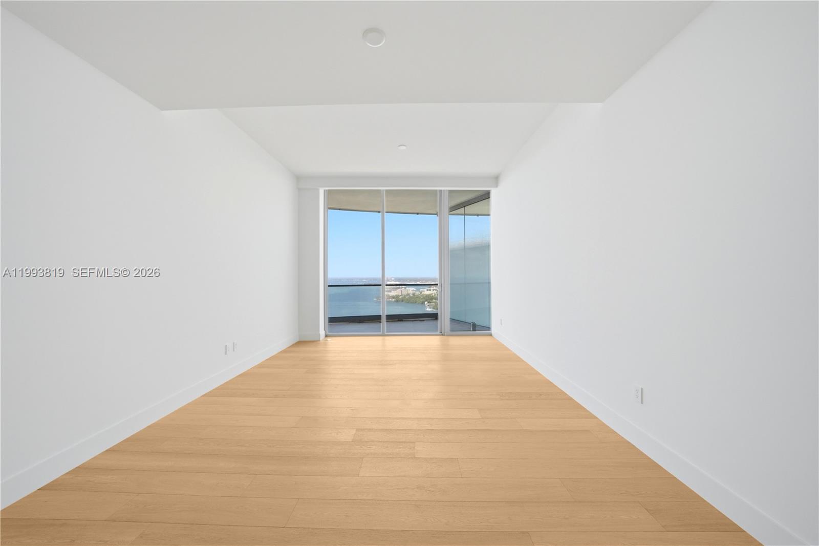 UNA Residences - Residential