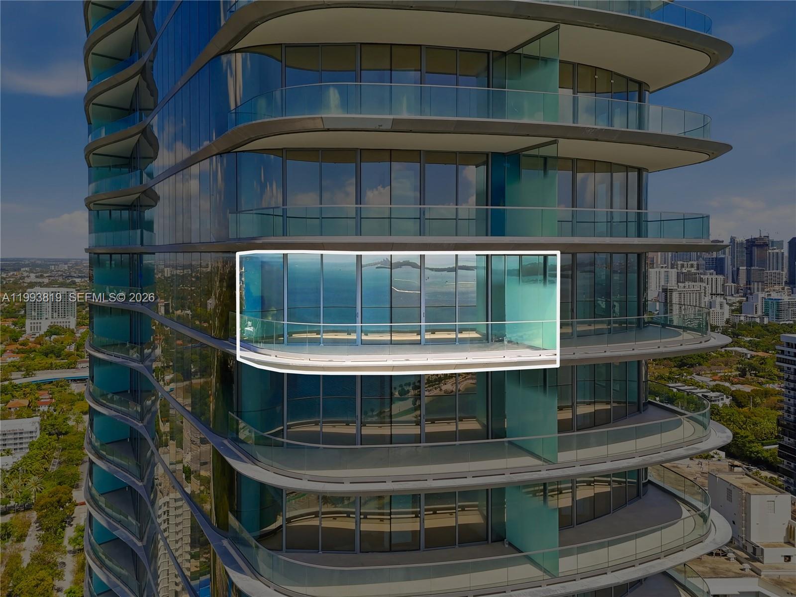 UNA Residences - Residential