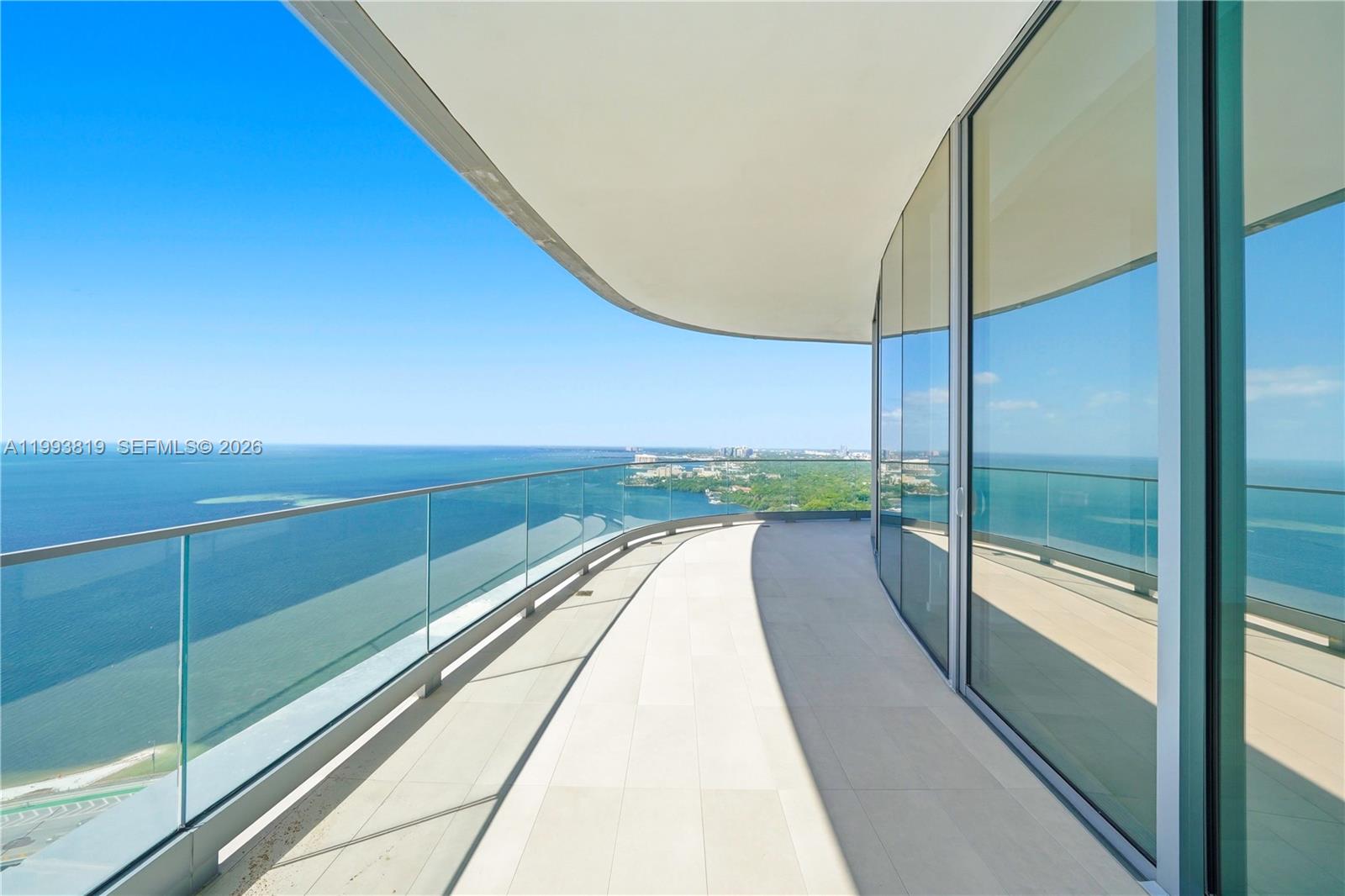 UNA Residences - Residential