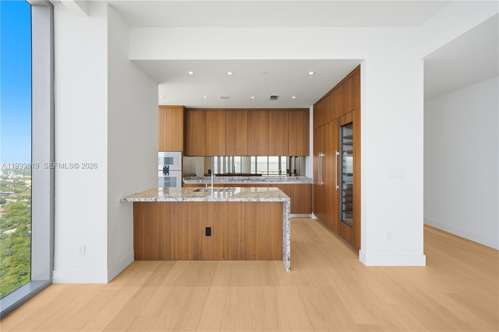 UNA Residences - Residential