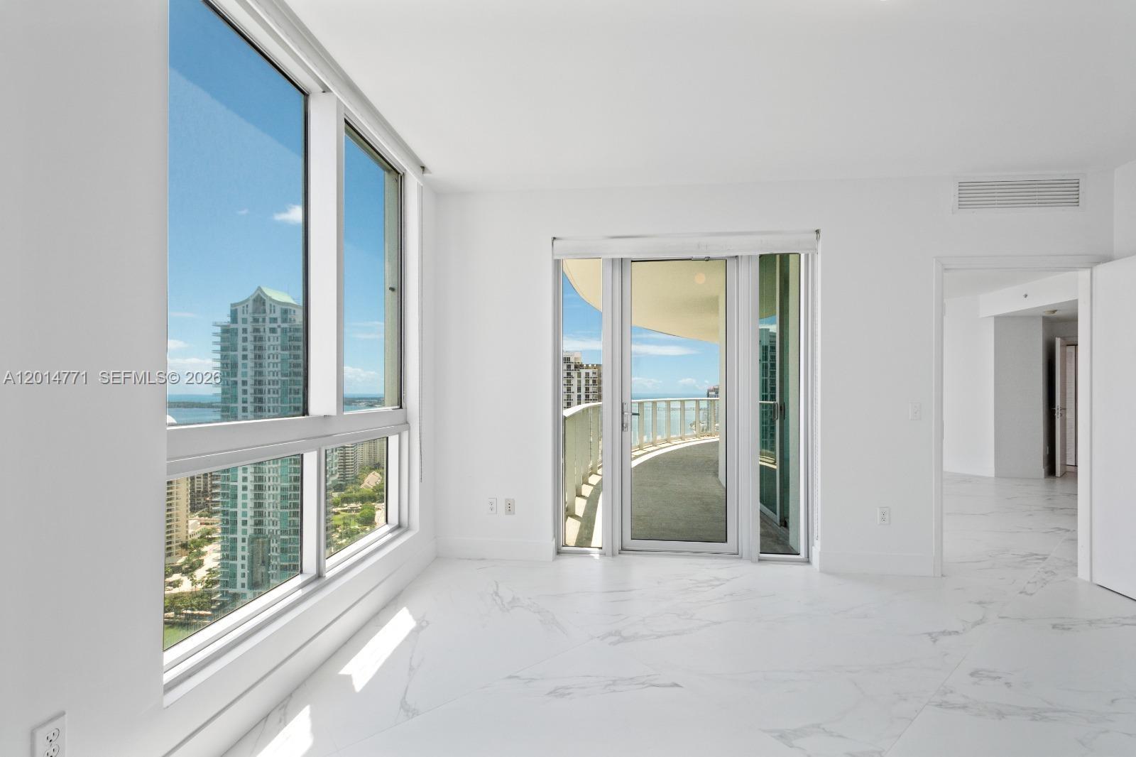 MET 1 CONDO - Residential Lease