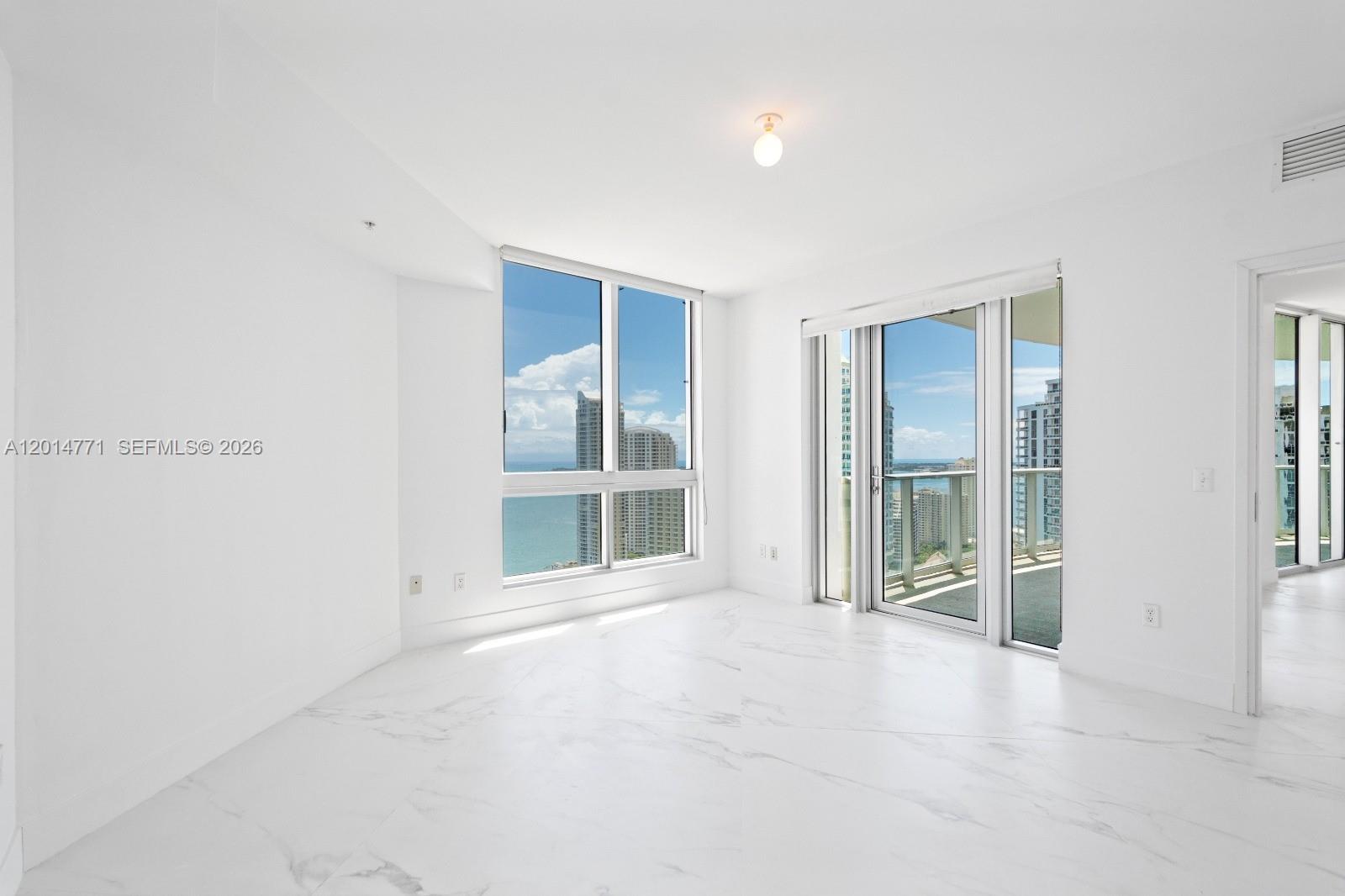 MET 1 CONDO - Residential Lease