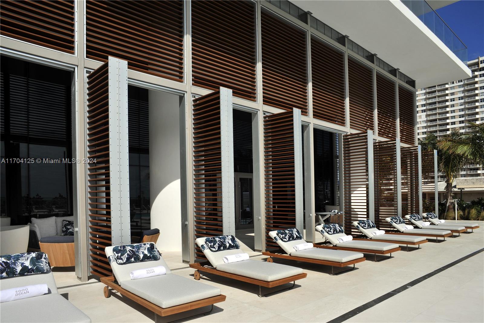 2000 Ocean - Residential