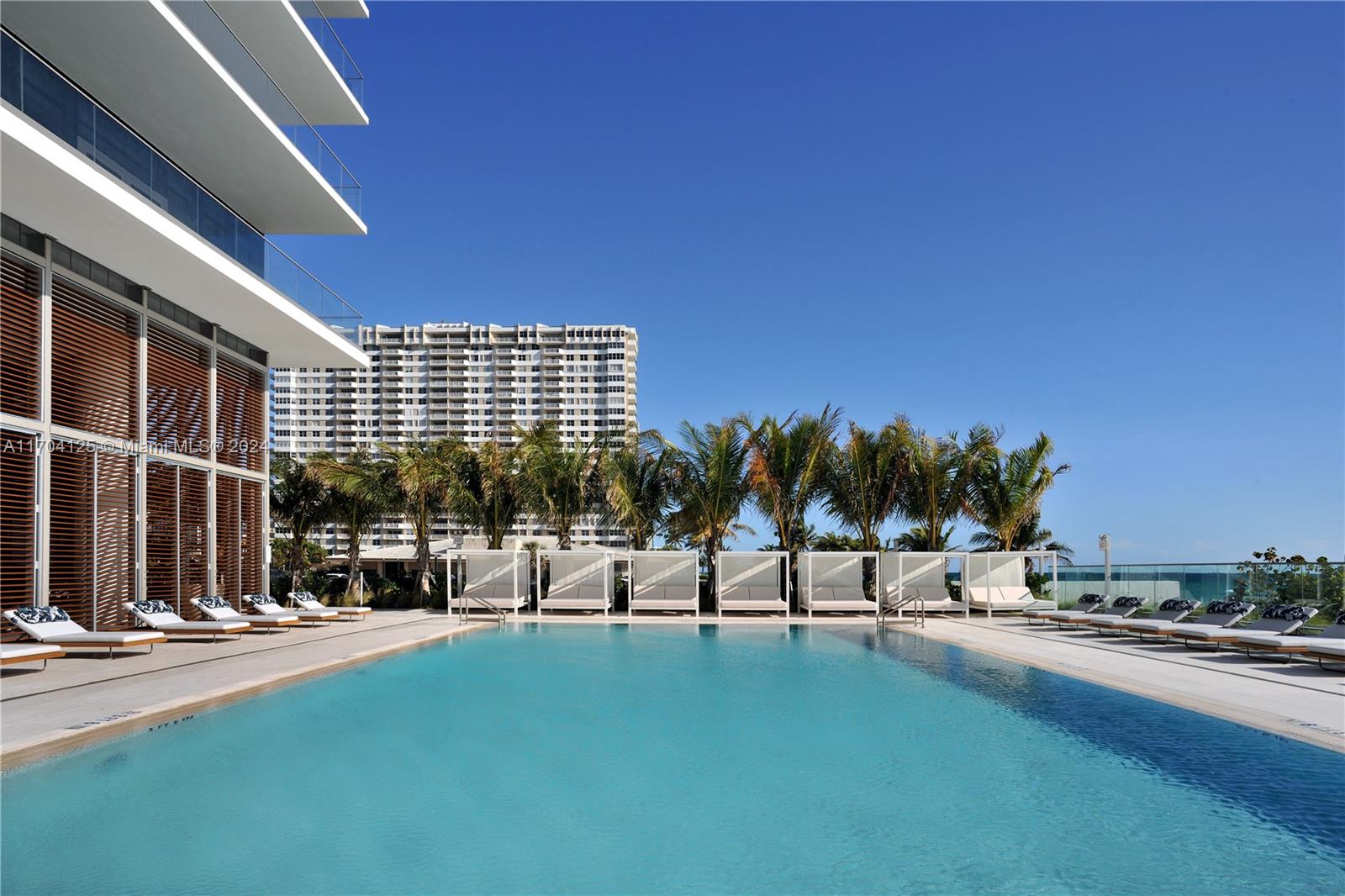 2000 Ocean - Residential