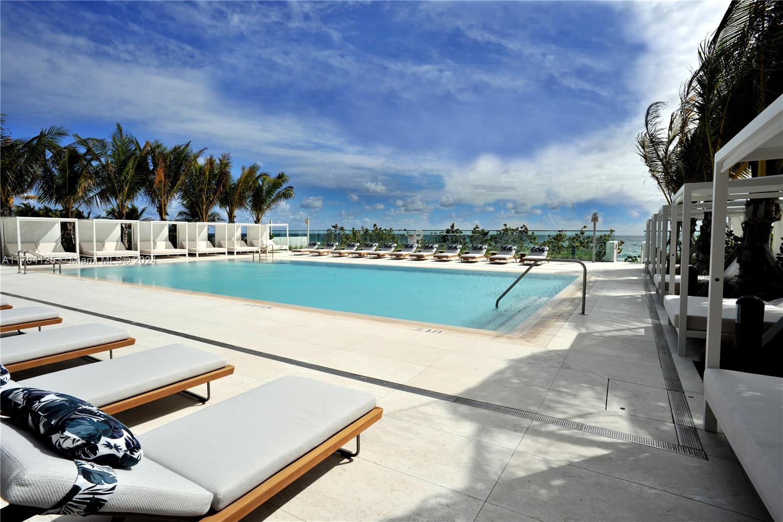 2000 Ocean - Residential