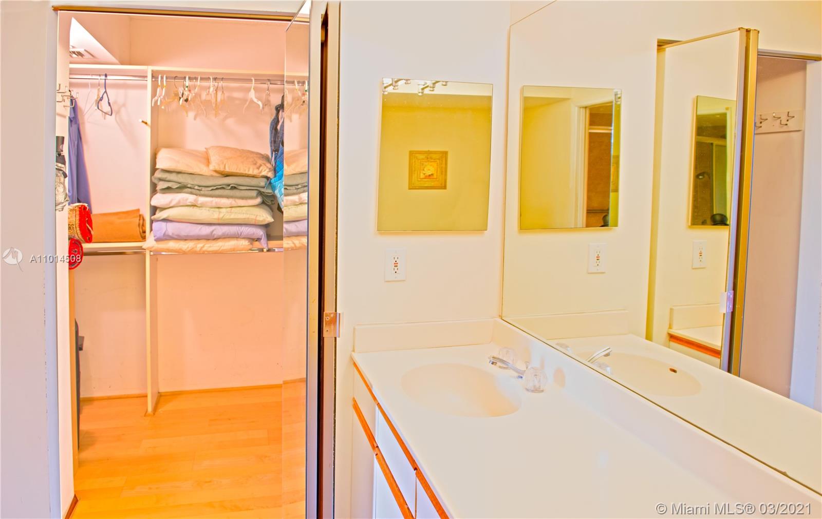 MYSTIC POINTE CONDO NO TW - Residential