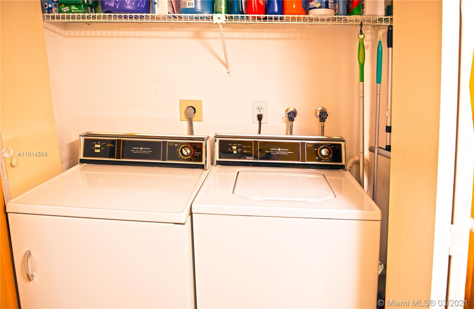 MYSTIC POINTE CONDO NO TW - Residential