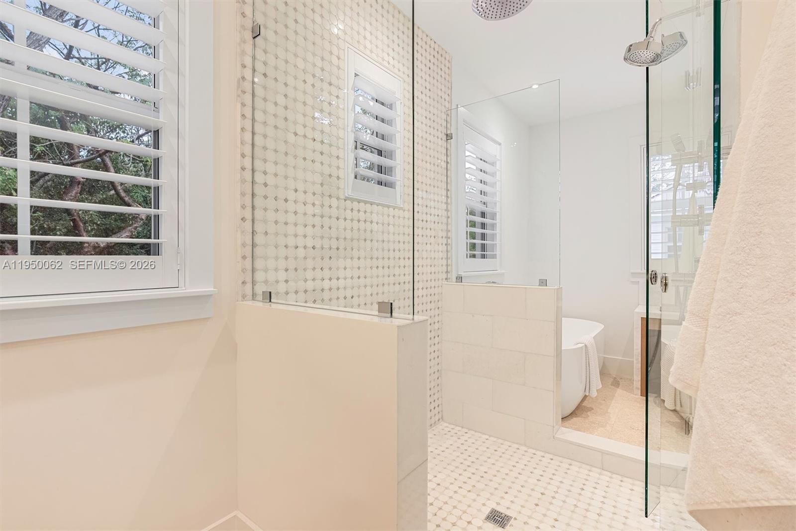 MATE OCEAN BAY SUBD SEC 1 - Residential