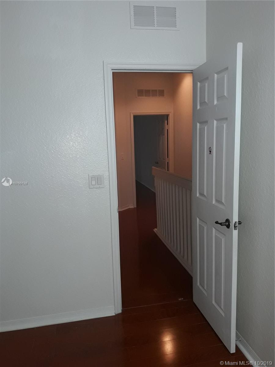 LAS TERRAZAS AT VIZCAYA C - Residential Lease