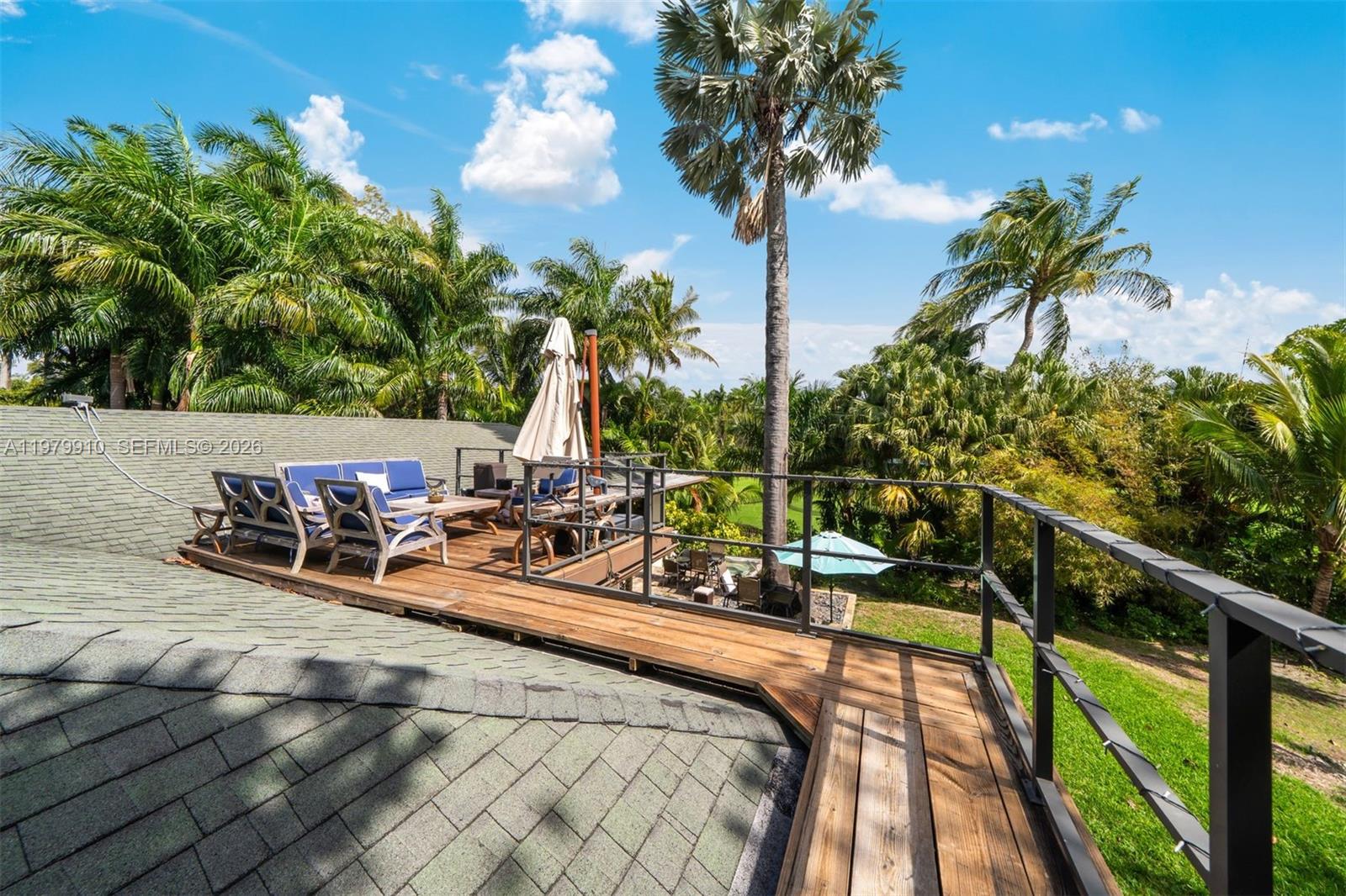 FOUR WAY LODGE - Residential