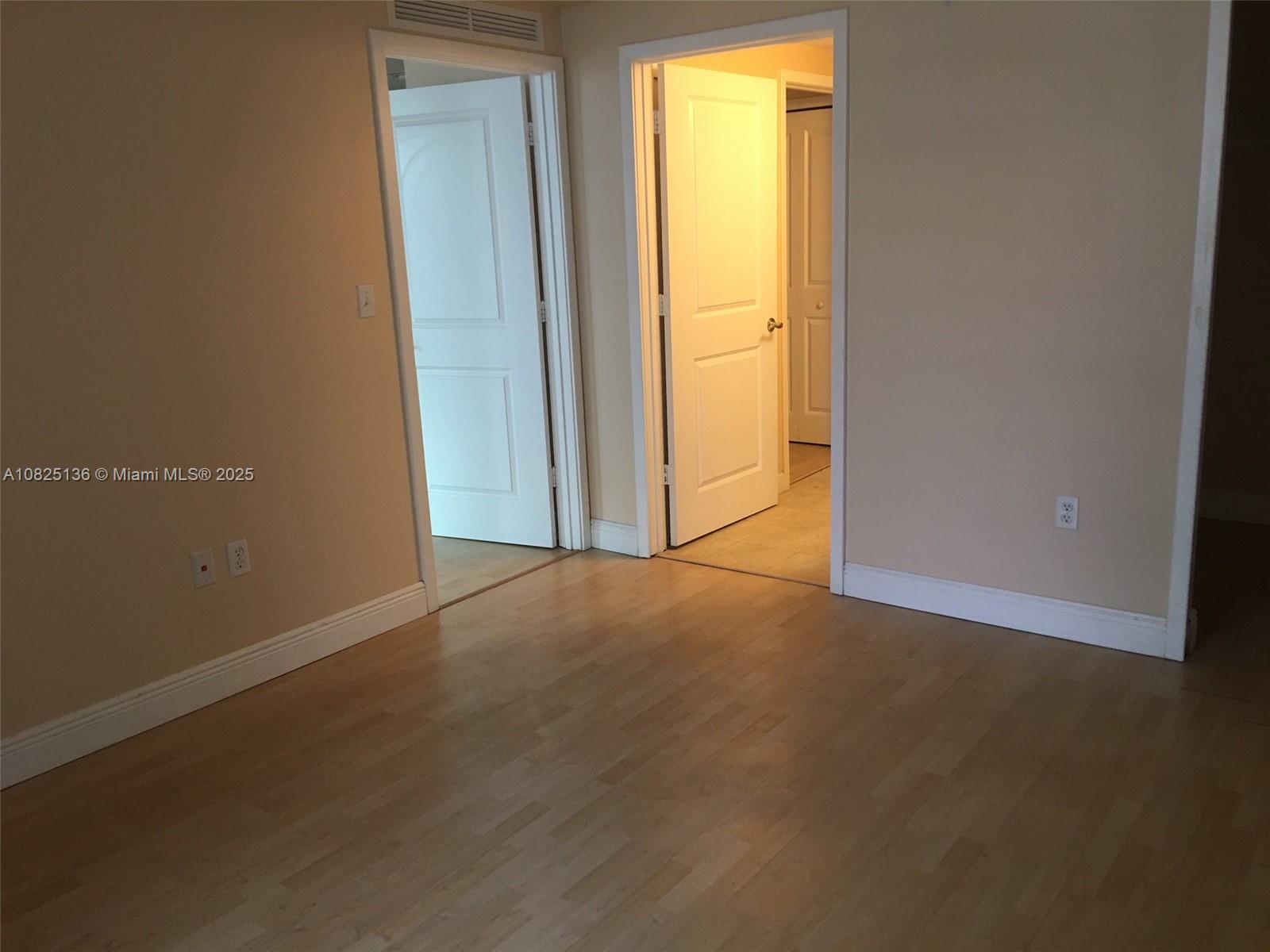 170 SE 14th St 1407