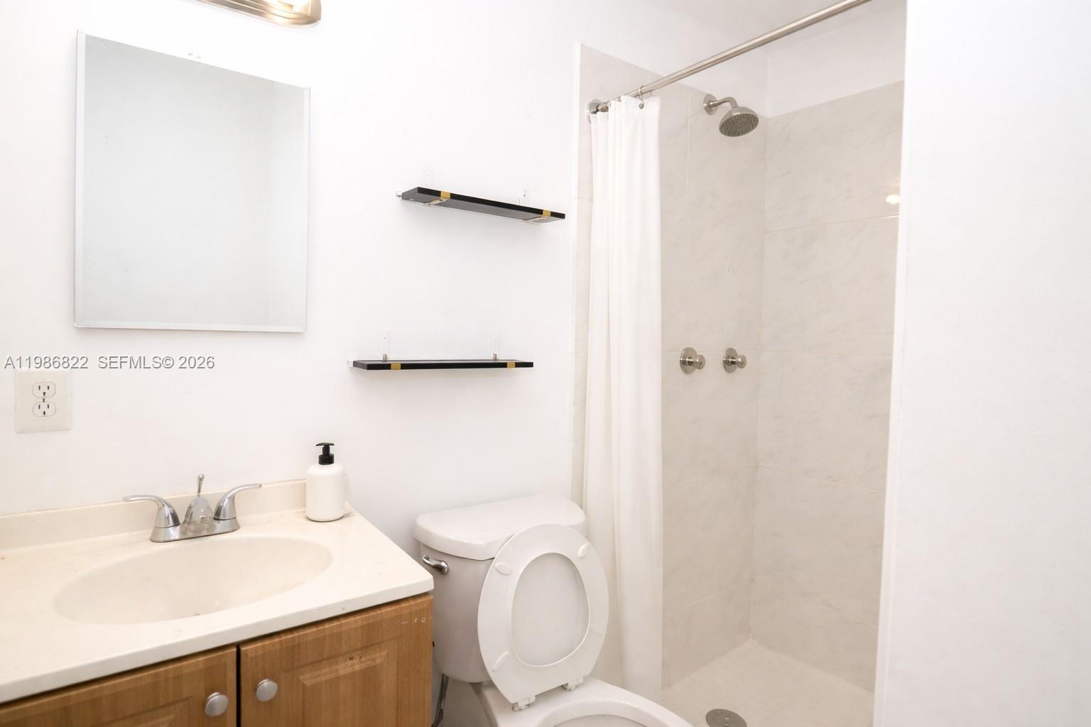 MIAMI GARDENS ESTATES SEC - Residential Lease