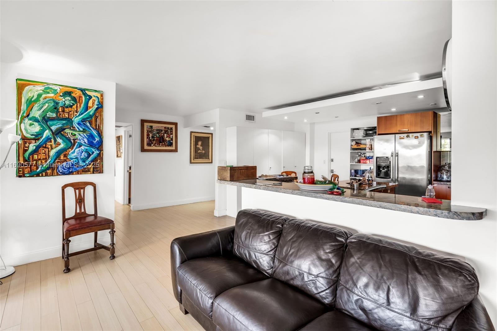 COMMODORE CLUB WEST CONDO - Residential