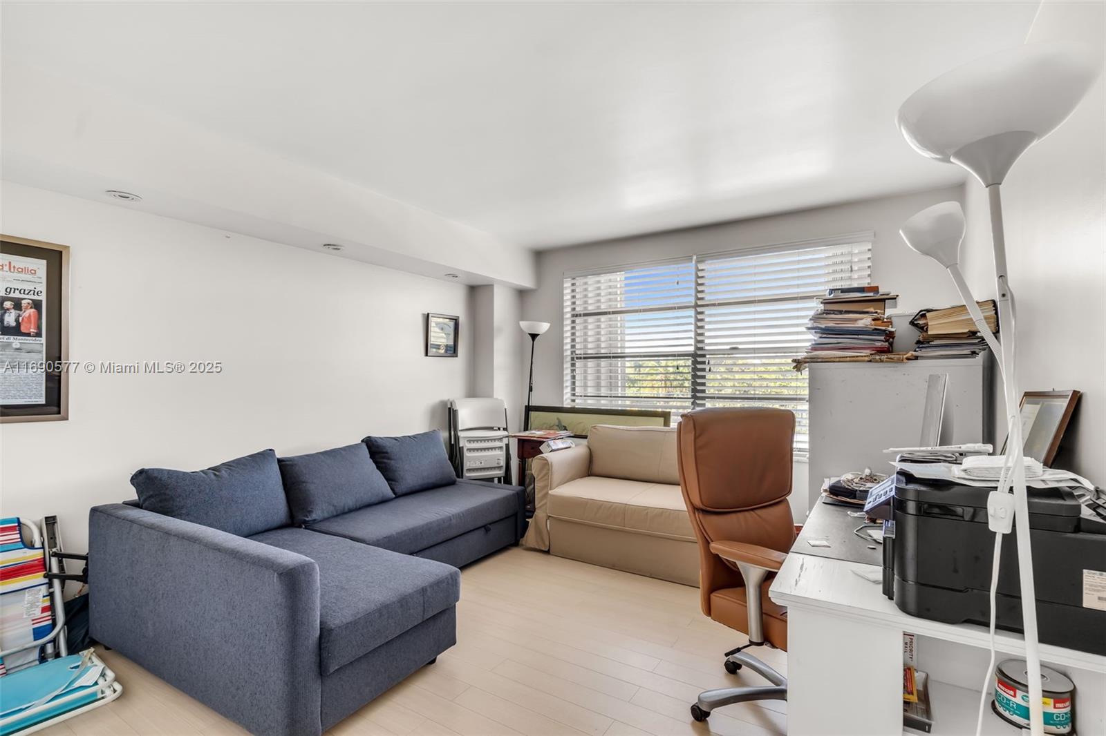 COMMODORE CLUB WEST CONDO - Residential