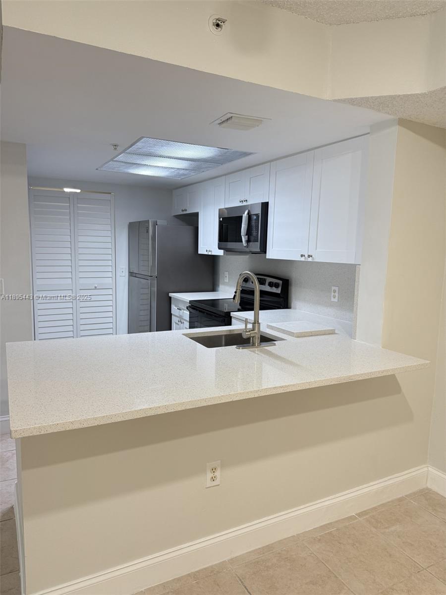 EVERGREEN LAKES CONDO - Residential Lease