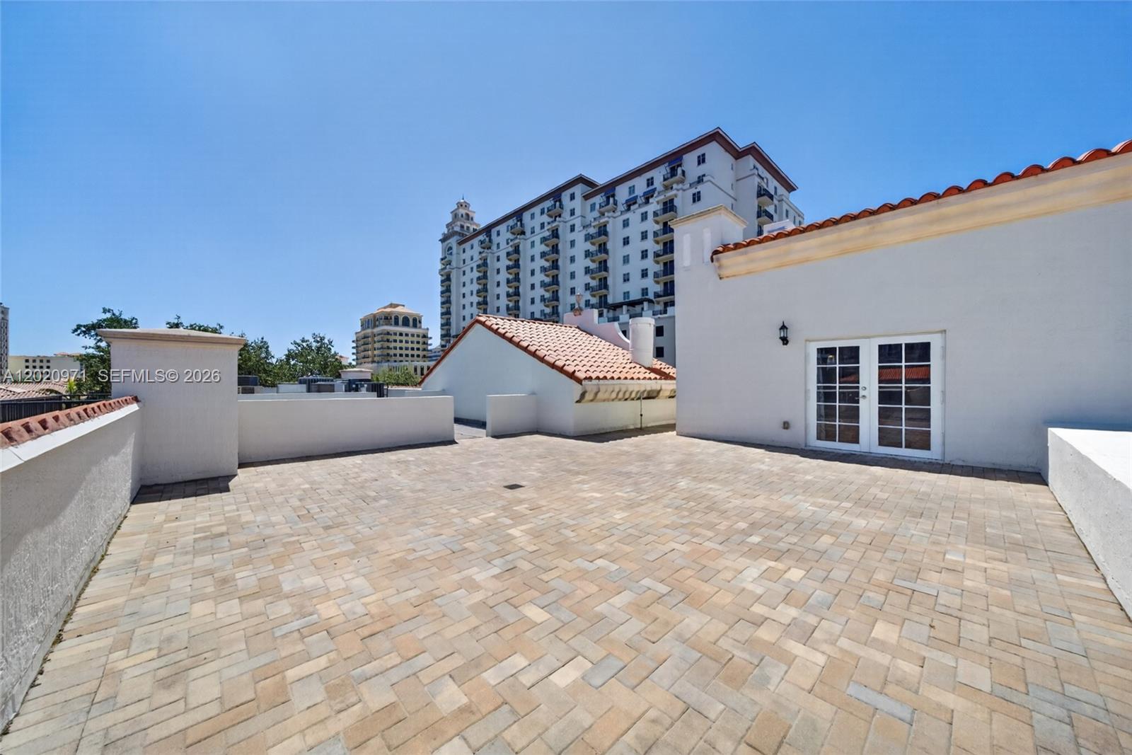 THE GALLERY PLAZA CONDO - Residential