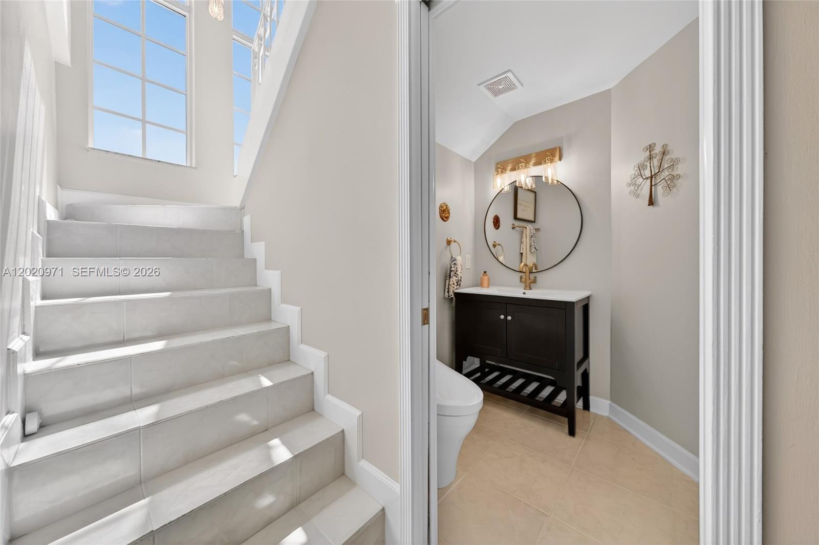 THE GALLERY PLAZA CONDO - Residential