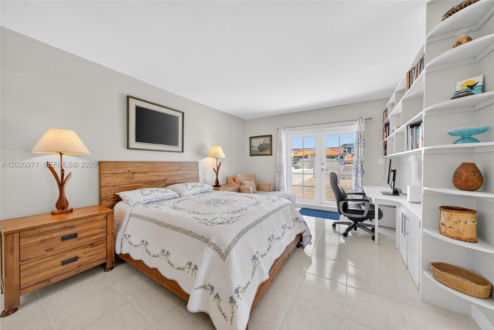 THE GALLERY PLAZA CONDO - Residential