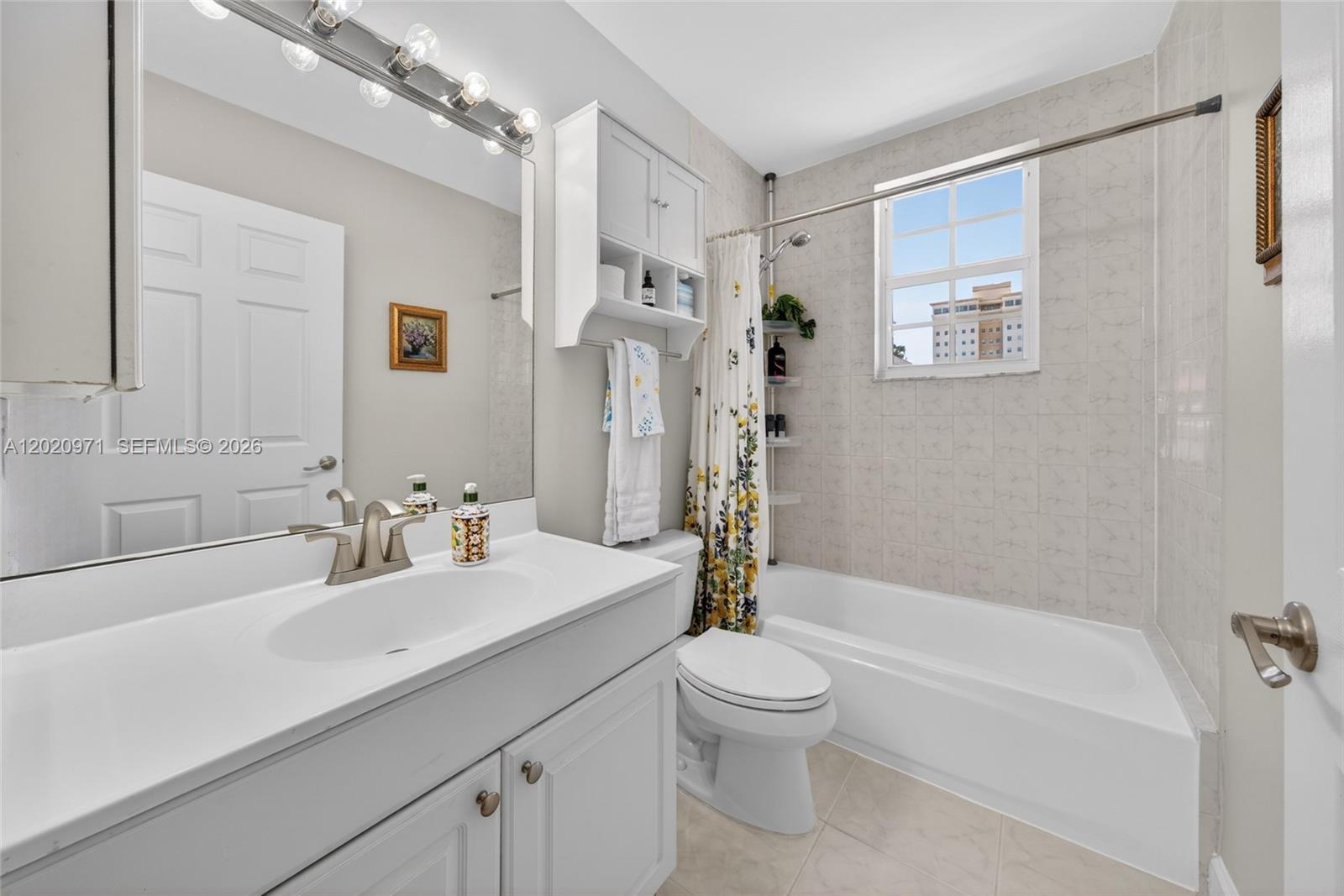 THE GALLERY PLAZA CONDO - Residential