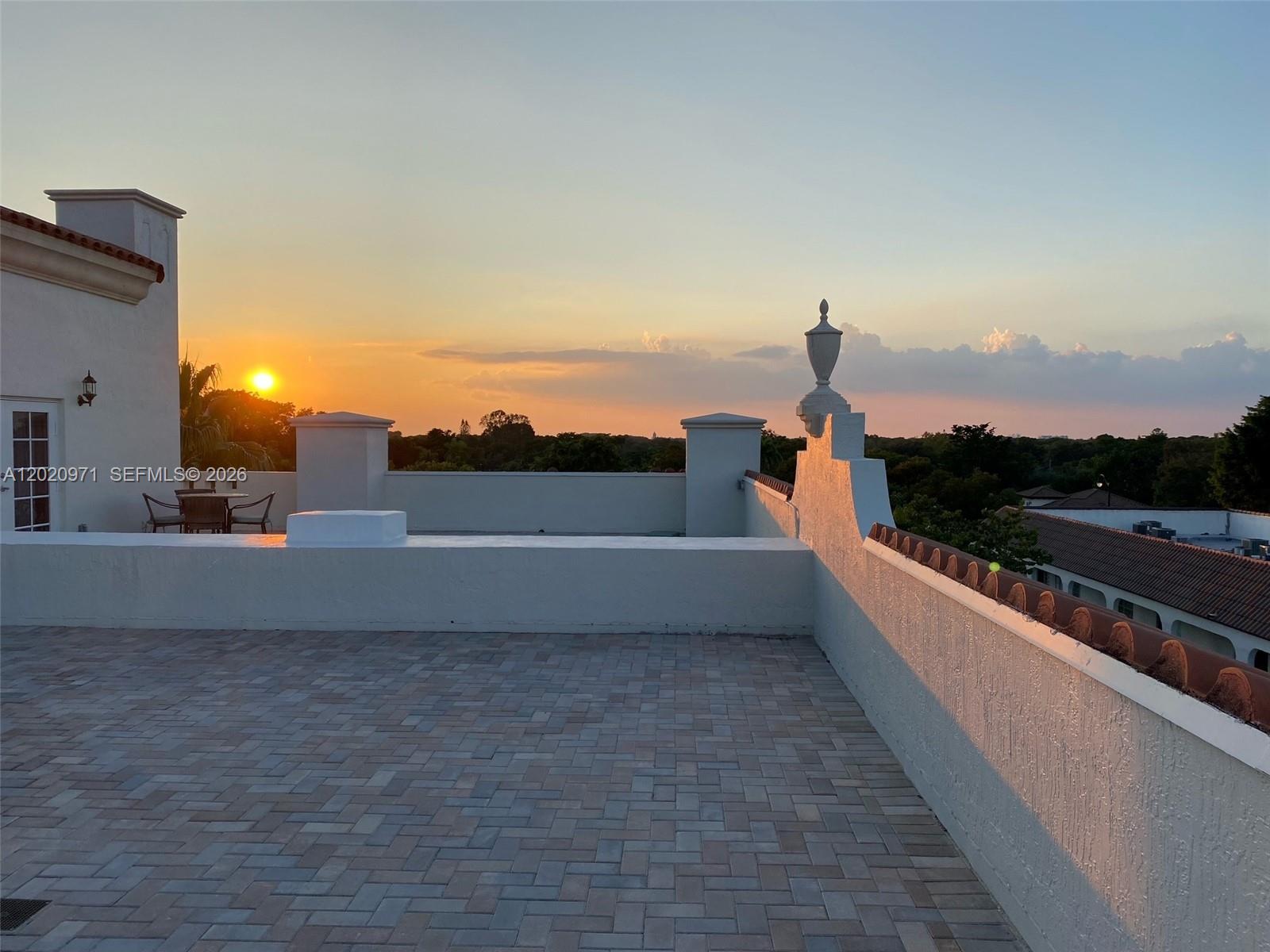 THE GALLERY PLAZA CONDO - Residential
