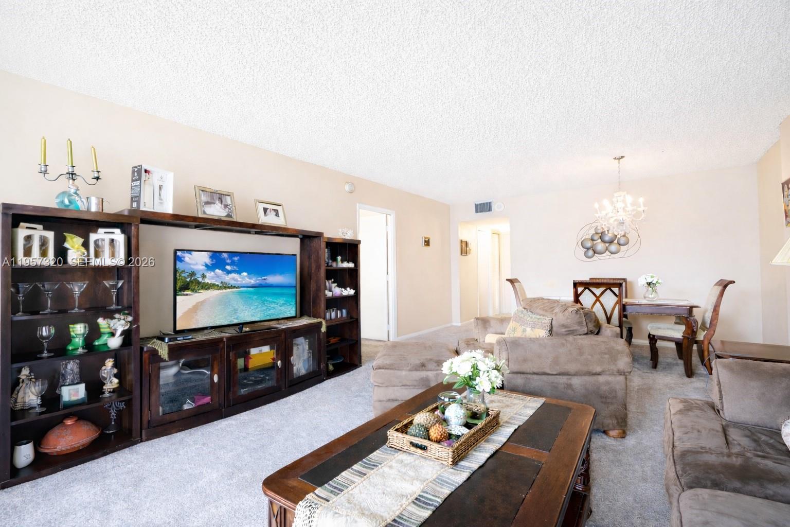 HALLMARK OF HOLLYWOOD CON - Residential