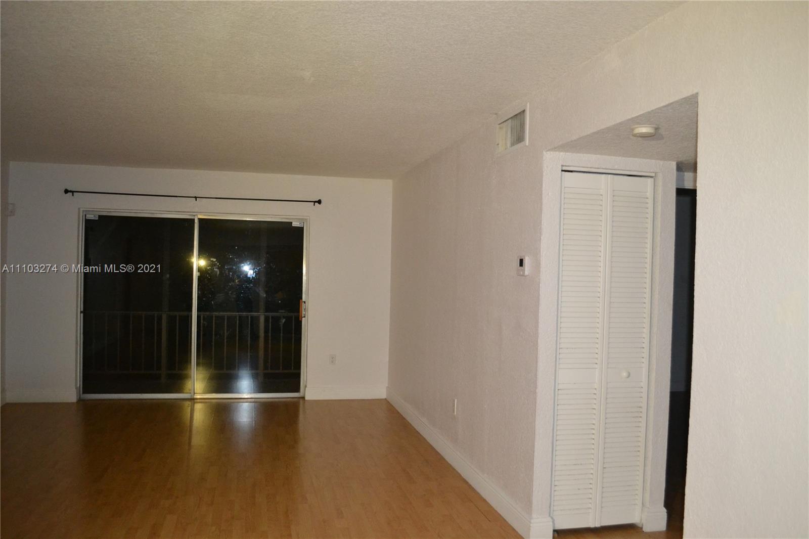 VENETIAN PALMS CONDO - Residential Lease