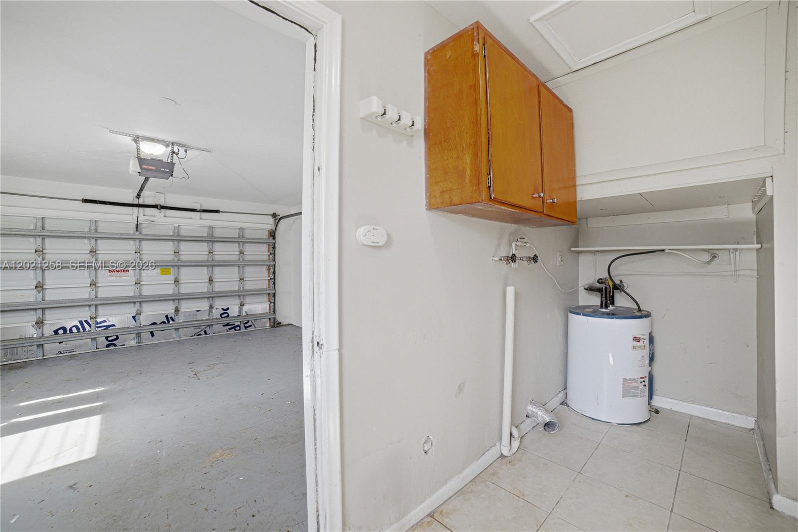 IMPERIAL POINT 2 SEC - Residential