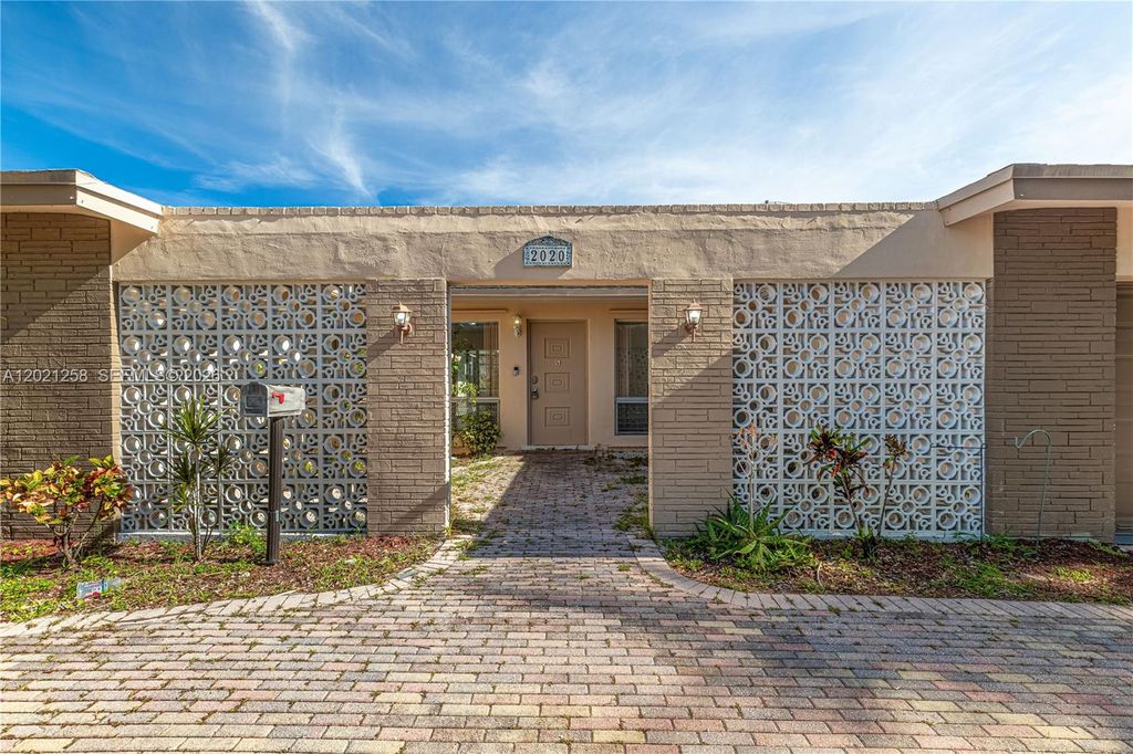 Photo of 2020 NE 62nd St, Fort Lauderdale, FL 33308 (MLS # A12021258)