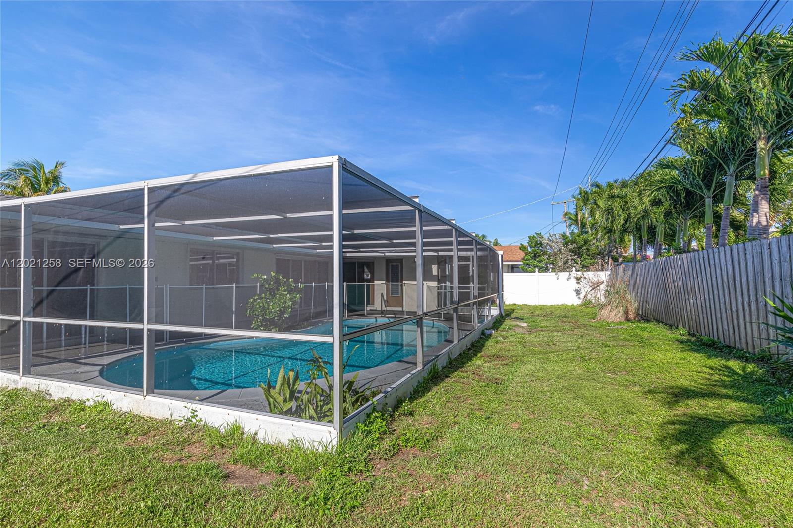 IMPERIAL POINT 2 SEC - Residential