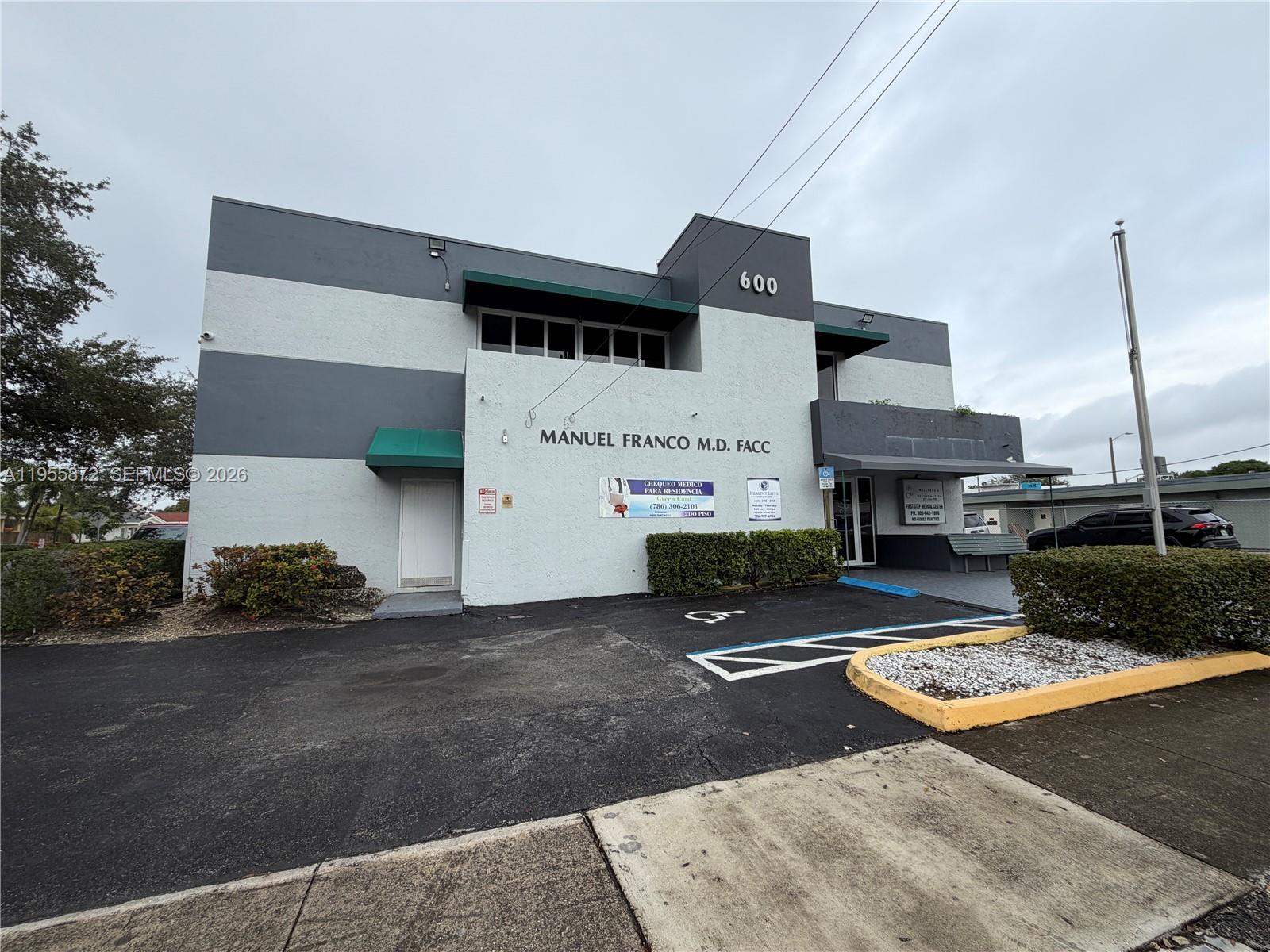 600 NW 35th Ave 201