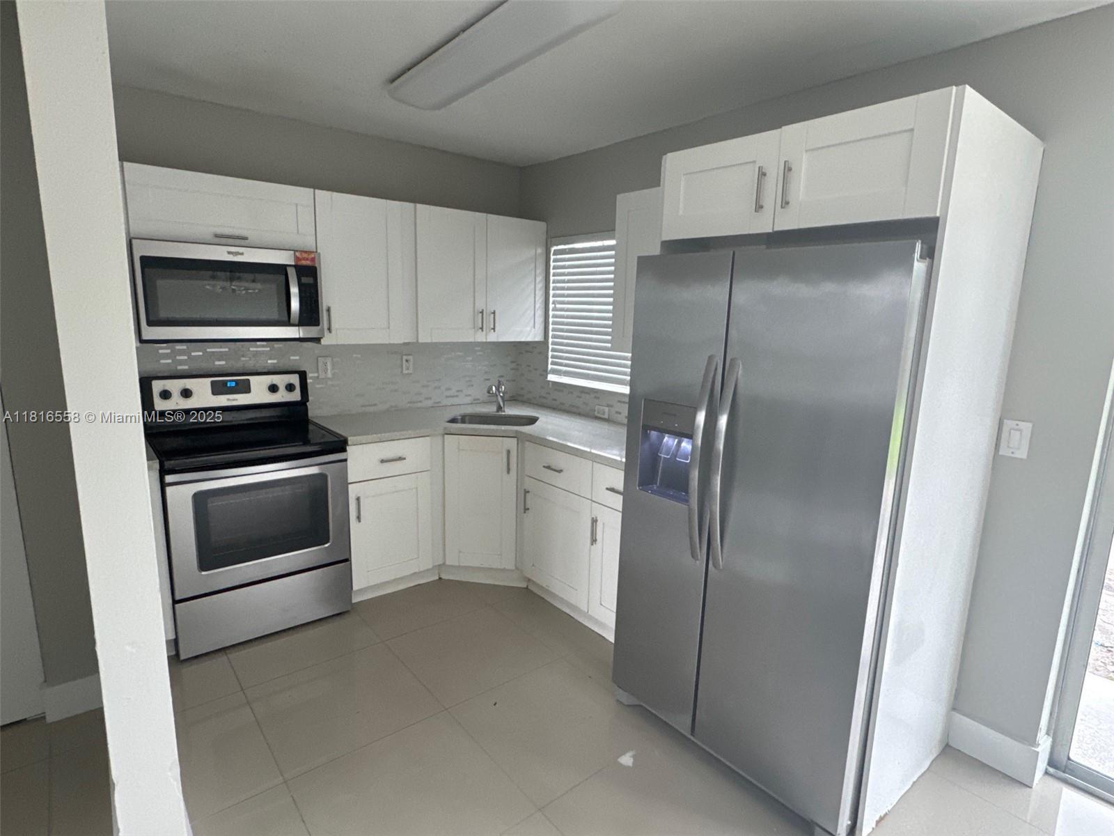 LAKE LUCERNE SEC 4 - Residential