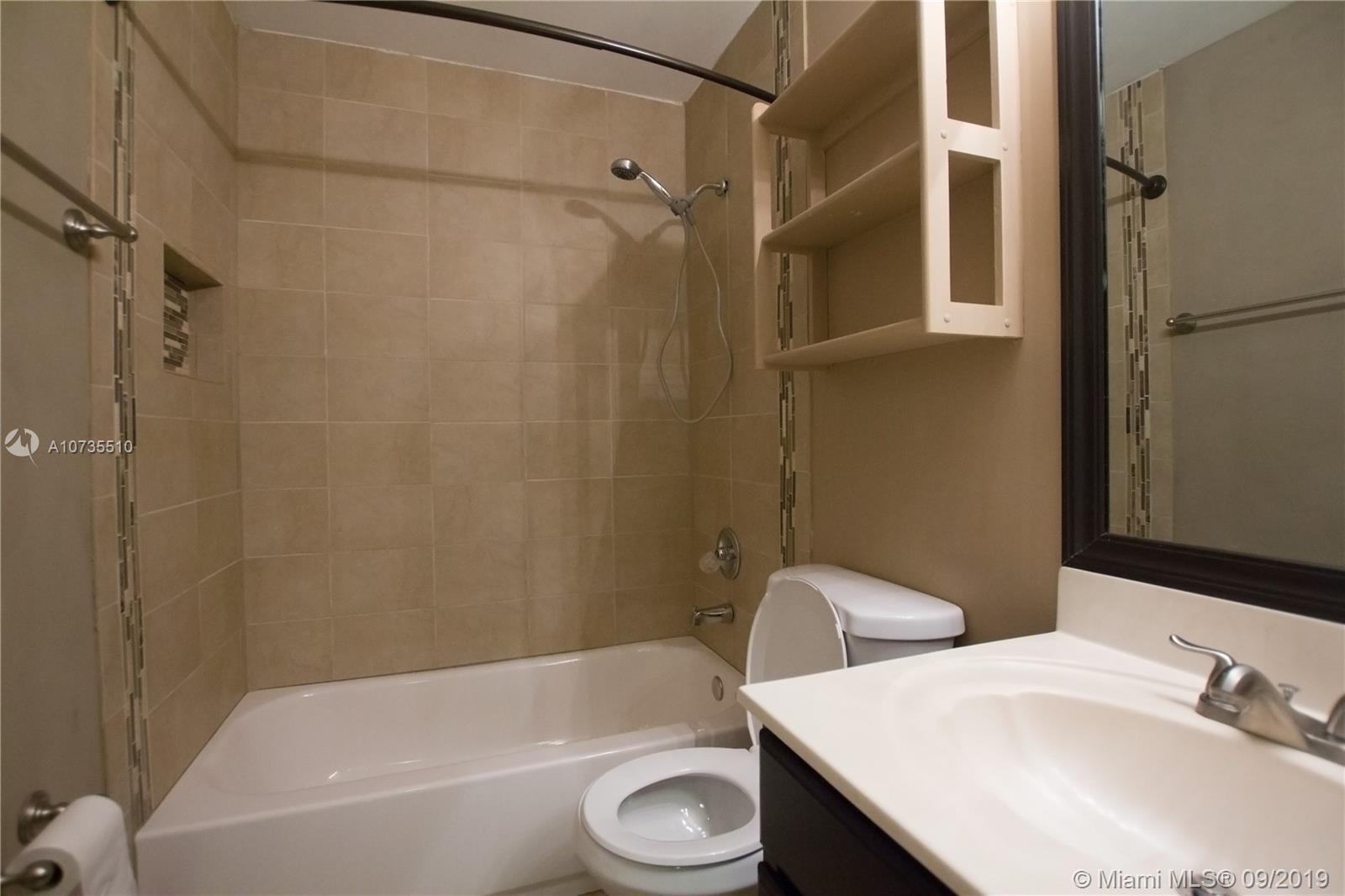 VISTA ALEGRE TOWNHOMES VI - Residential Lease