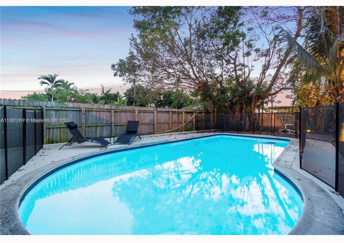 HOLIDAY HEIGHTS - Residential Lease