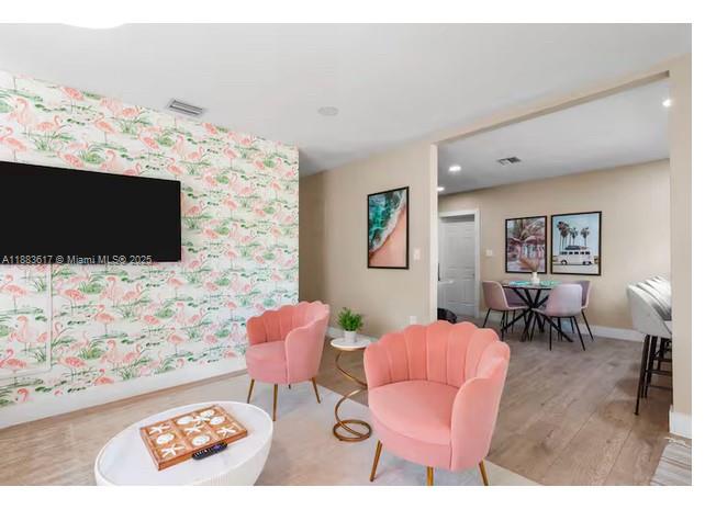 HOLIDAY HEIGHTS - Residential Lease