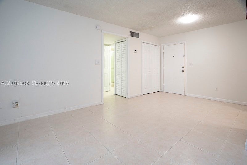 606 W 81st St 111