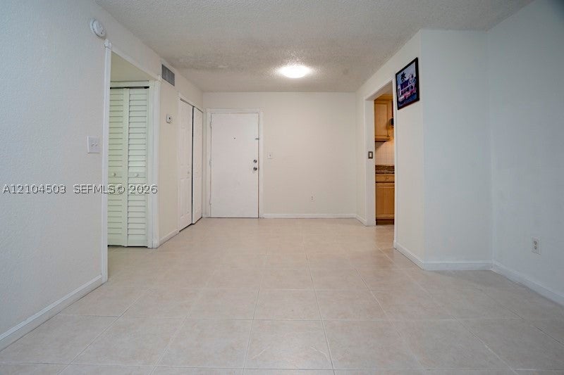 606 W 81st St 111