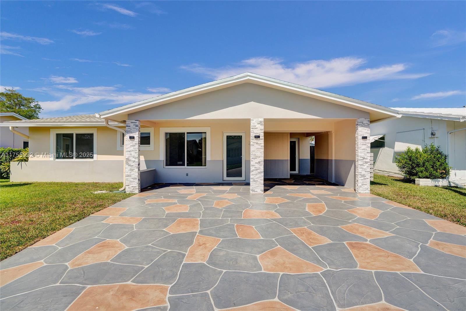 Property for Sale at 2927 Nw 46th St, Tamarac, Broward County, Florida - Bedrooms: 2 
Bathrooms: 2  - $450,000