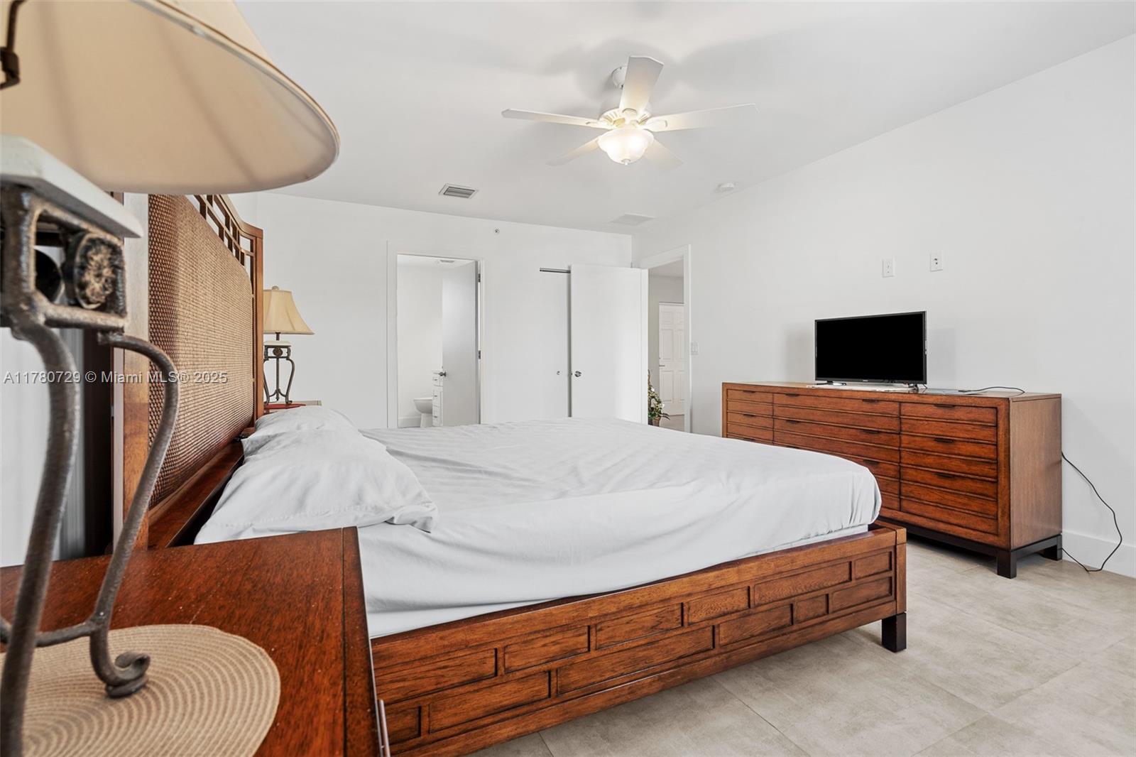 THE DANIA PLACE - Residential