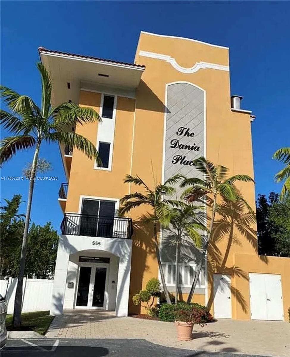 Property for Sale at 555 E Dania Beach Blvd 4, Dania Beach, Miami-Dade County, Florida - Bedrooms: 3 
Bathrooms: 2  - $490,000