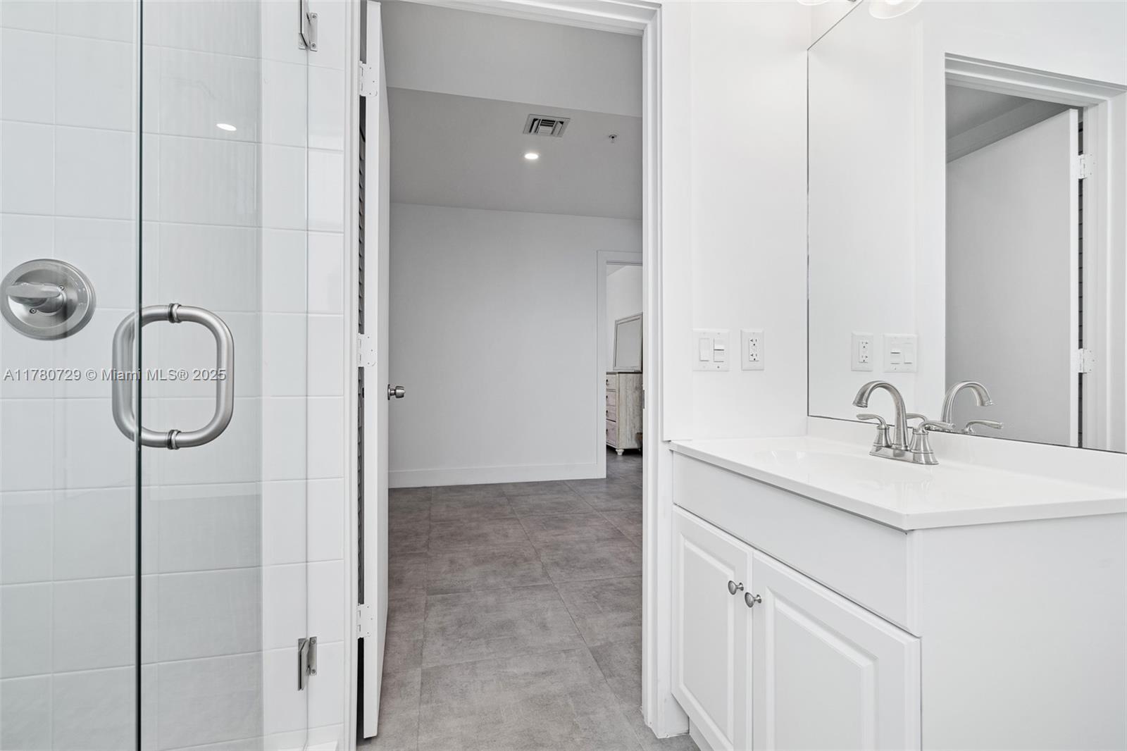 THE DANIA PLACE - Residential