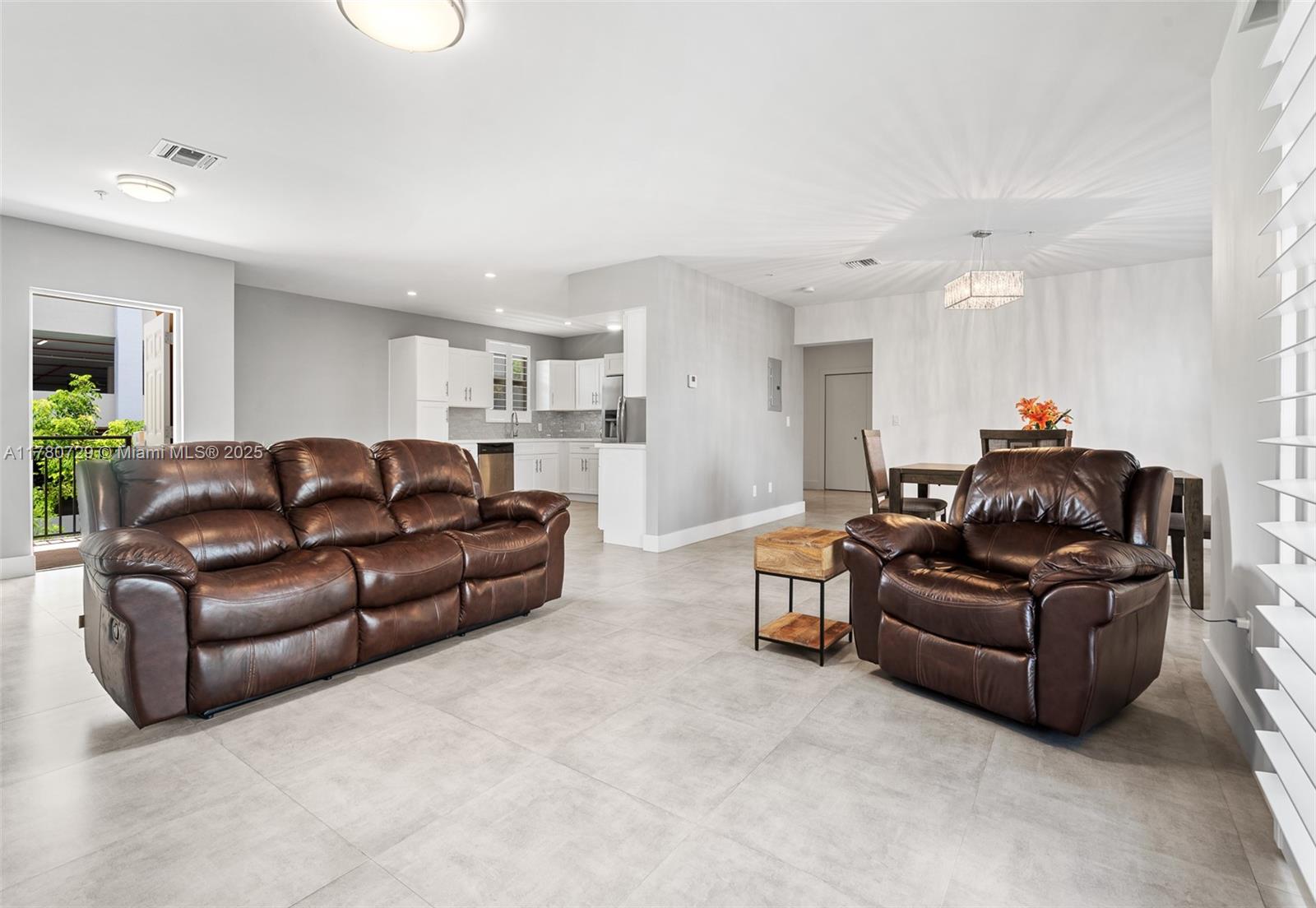 THE DANIA PLACE - Residential