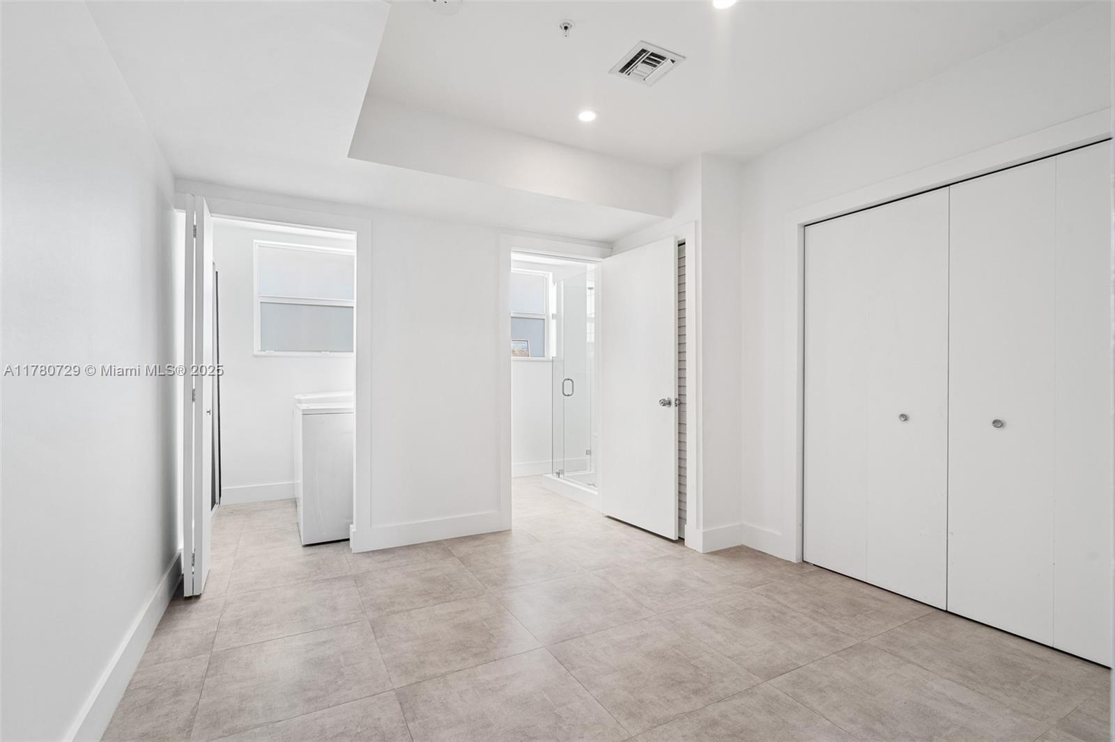 THE DANIA PLACE - Residential