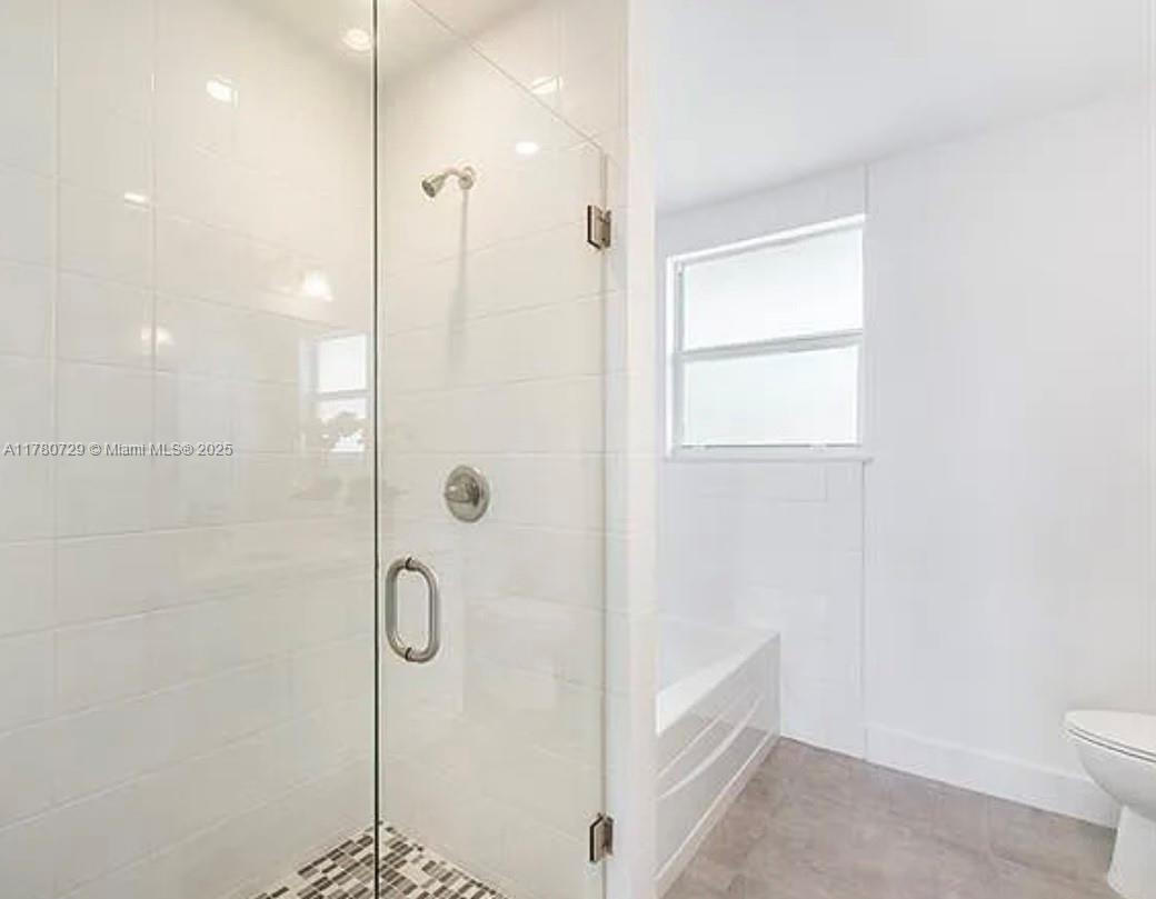 555 E Dania Beach Blvd 4