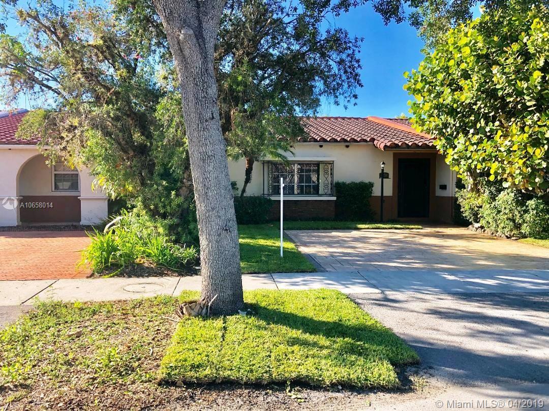 MIAMI LAKES LAKE MARTHA S - Residential